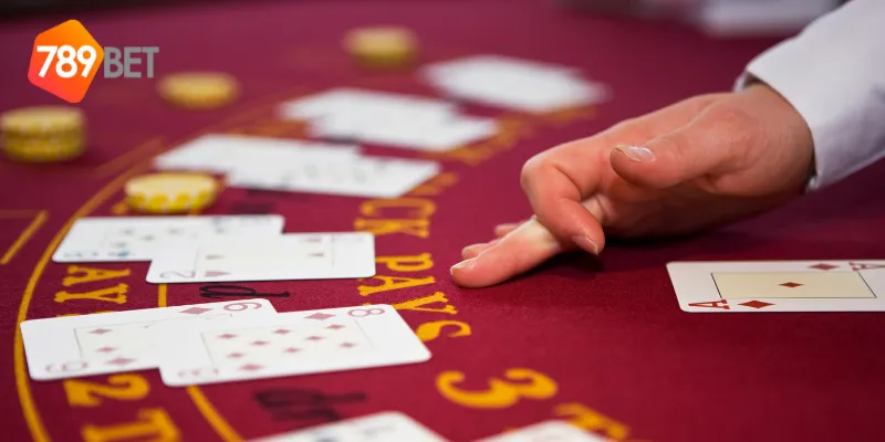 Bài blackjack miễn phí là gì?