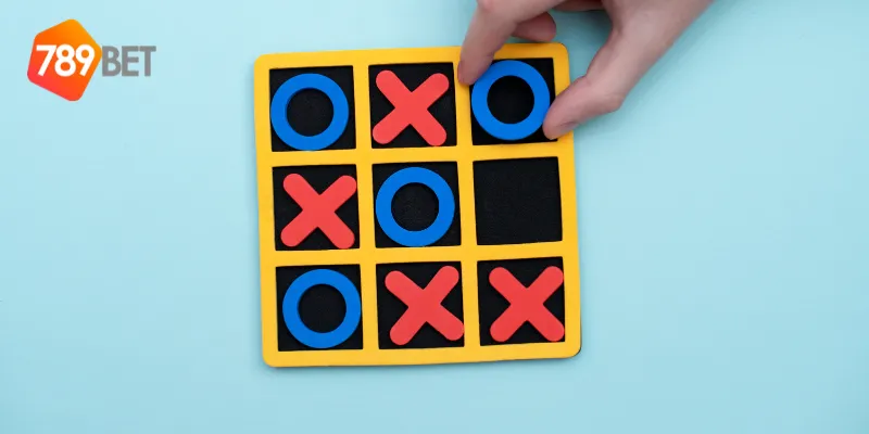 Kết hợp phòng thủ và tấn công trong cờ caro chiến thuật