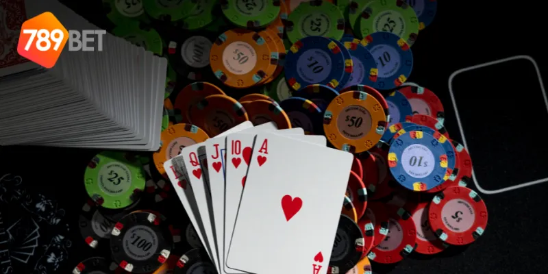 Chơi game bài đánh bài thật tại nền tảng uy tín