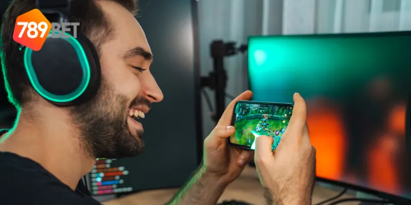 Clash Royale game MOBA di động miễn phí mới lạ