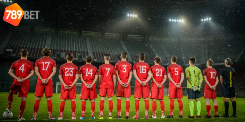 Cách theo dõi đội hình mạnh nhất năm